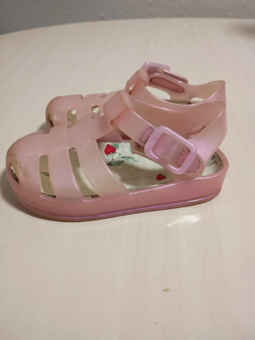 Kids Pink Jelly Sandals with Buckle Closure Size 5